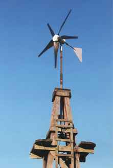 kleine horizontale Windenergieanlage, 1kW Nennleistung, Inselbetrieb, Batteriebetrieb